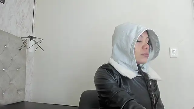 Raichell  online show from June 1, 11:56 am