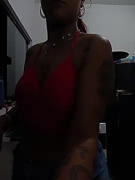 Snapshot of Pantaneirasexy chatting on August 1, 11:58 pm Pantaneirasexy online show from August 1, 11:58 pm