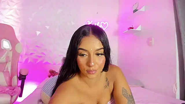Snapshot of Kathe_zanss chatting on July 9, 2:32 pm Kathe zanss online show from July 9, 2:32 pm