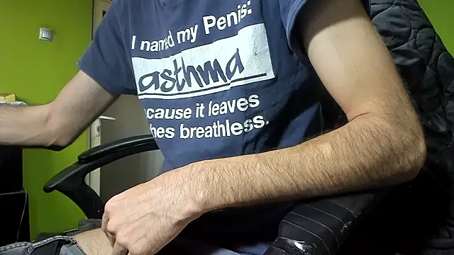 BigCumShoot online show from March 12, 5:35 am