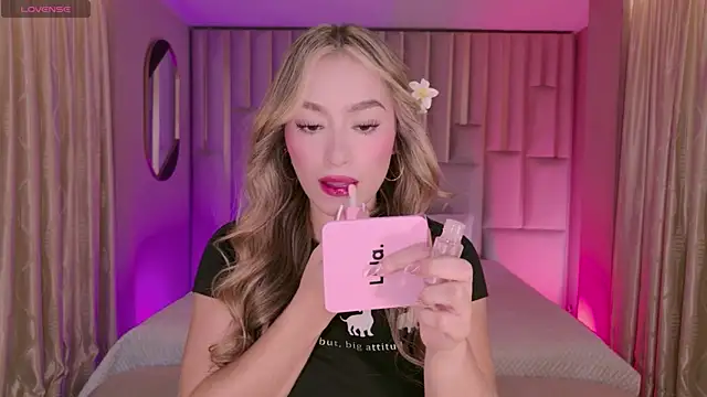 Snapshot of AmaiaHaywood chatting on January 10, 5:42 am AmaiaHaywood online show from January 10, 5:42 am