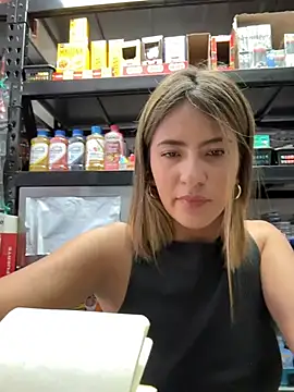 Andrea18 blonde online show from January 7, 5:26 pm