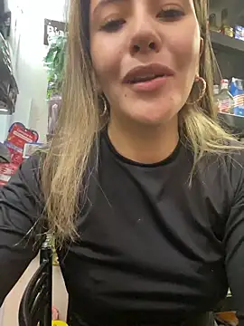 Andrea18 blonde online show from April 16, 3:02 pm