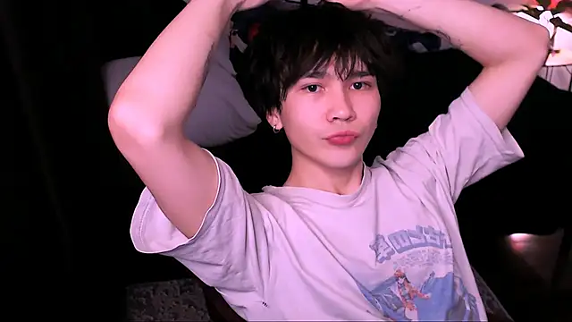 Snapshot of rennnuts chatting on November 16, 2:44 pm rennnuts online show from November 16, 2:44 pm