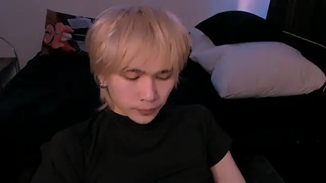 Snapshot of rennnuts chatting on February 25, 2:48 pm rennnuts online show from February 25, 2:48 pm