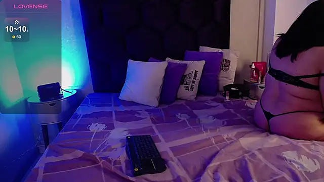 Snapshot of GochitaWild chatting on September 26, 8:13 pm GochitaWild online show from September 26, 8:13 pm