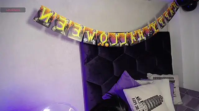 Snapshot of GochitaWild chatting on October 11, 8:07 pm GochitaWild online show from October 11, 8:07 pm