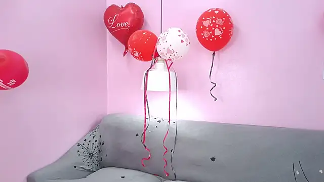 Snapshot of Hiyakasudere chatting on February 27, 6:41 pm Hiyakasudere online show from February 27, 6:41 pm