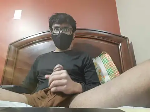 kk77102 online show from April 5, 1:30 pm