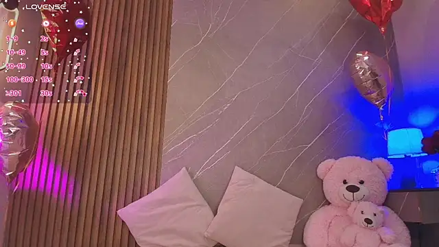 ariana jhonson1 online show from April 2, 12:25 pm