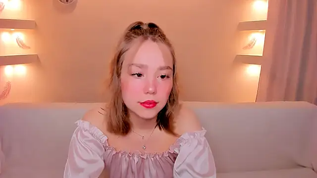 YourMegan online show from December 4, 7:33 pm