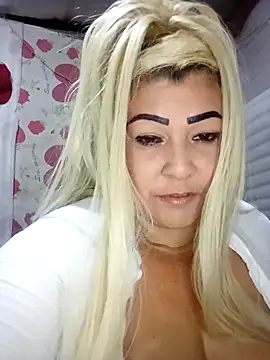 BonniAdams online show from April 6, 4:21 am