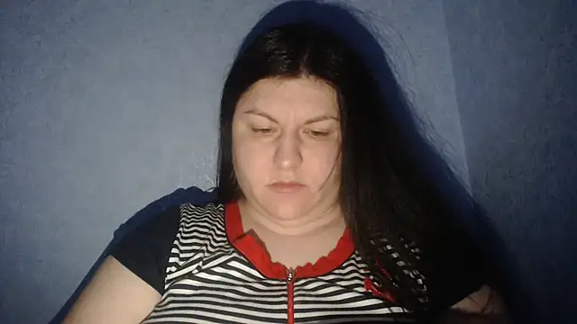 KiraSwee online show from January 17, 2:33 pm