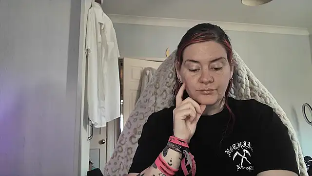 AureliaXOX online show from March 20, 10:53 am