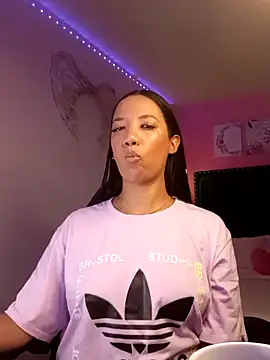 SallyWhitee online show from February 9, 5:00 am