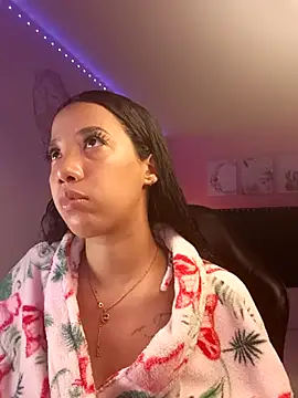 SallyWhitee online show from February 11, 4:06 am