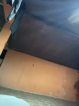 Mineirinho043 online show from April 17, 11:19 pm