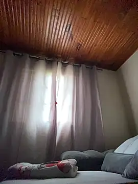Snapshot of Mineirinho043 chatting on June 24, 1:54 pm Mineirinho043 online show from June 24, 1:54 pm