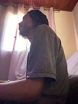 Snapshot of Mineirinho043 chatting on July 7, 2:21 pm Mineirinho043 online show from July 7, 2:21 pm