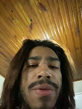 Snapshot of Mineirinho043 chatting on July 13, 8:33 pm Mineirinho043 online show from July 13, 8:33 pm