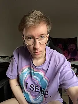 ItsMeLumisch online show from October 23, 2:05 pm