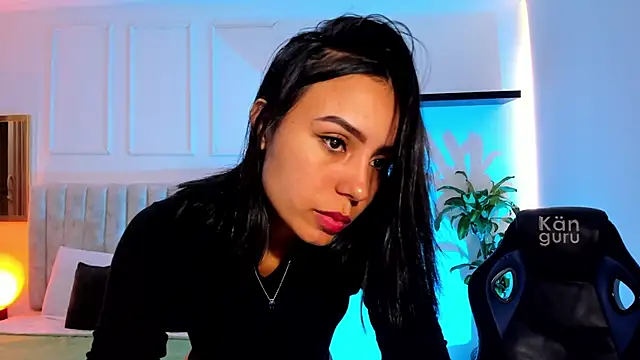 julieta fn online show from June 16, 2:52 pm