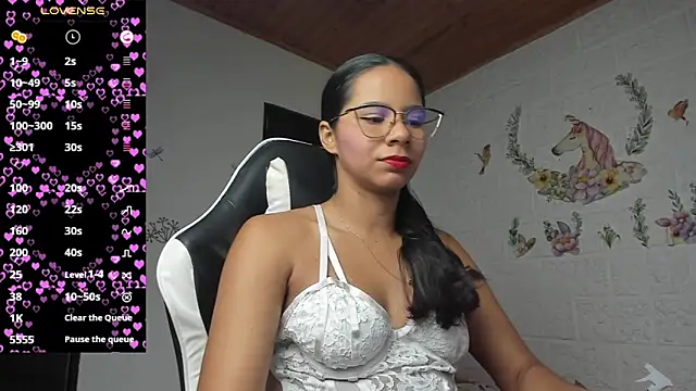 alisson hoffman05 online show from July 7, 11:20 pm