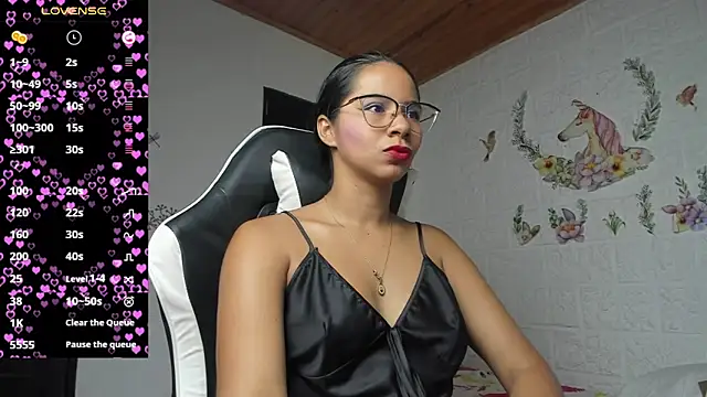 alisson hoffman05 online show from July 11, 3:59 pm