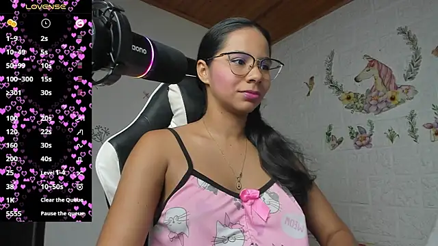alisson hoffman05 online show from August 8, 9:28 pm