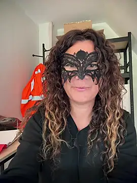 Loveblackzilla online show from March 12, 12:22 pm