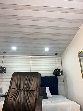 tylla  online show from March 13, 2:16 am