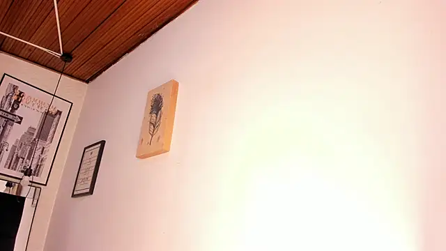 tylla  online show from December 21, 4:08 am