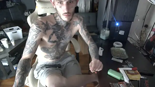 BadJewfucks online show from April 29, 5:22 am