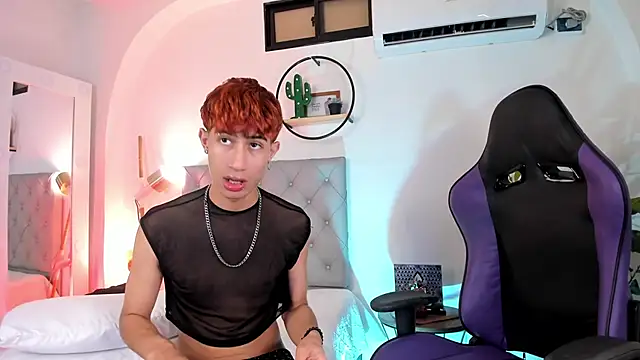 NovaaWheler online show from March 17, 8:07 am