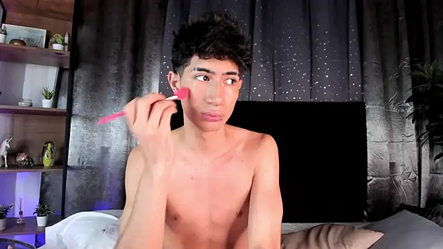 NovaaWheler online show from November 2, 1:02 pm