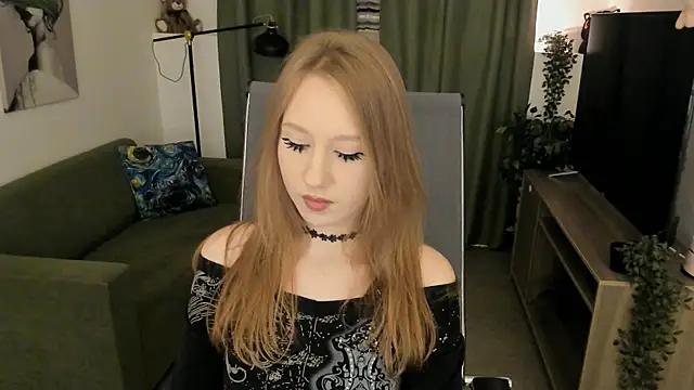 DariaTate online show from July 7, 11:47 am