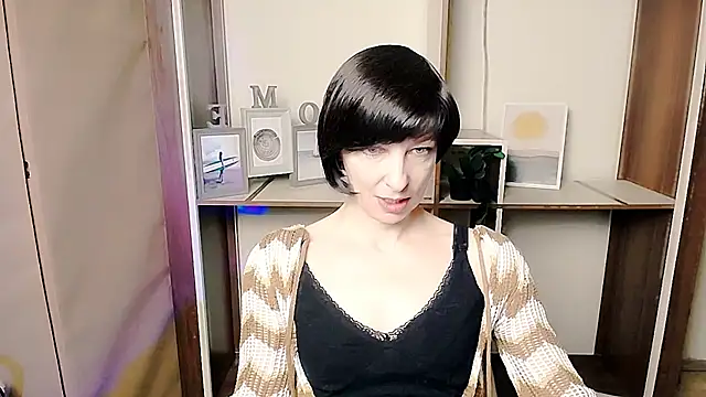  AngeliaFlow  online show from February 5, 9:14 am