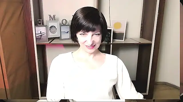  AngeliaFlow  online show from June 6, 7:02 am