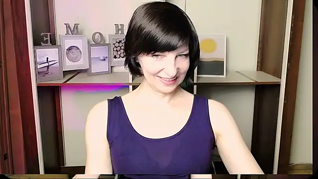  AngeliaFlow  online show from July 21, 8:05 am