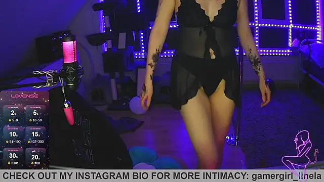 Gamergirl-Linela online show from November 1, 5:15 pm