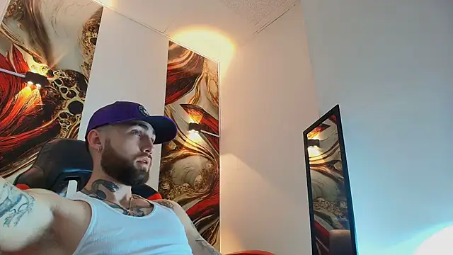 Luke davis01 online show from July 18, 1:15 pm