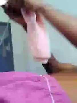 Dhanu25146 online show from February 7, 6:03 am