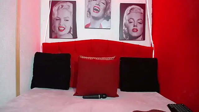 Tiana Ebony18 online show from April 10, 12:10 pm