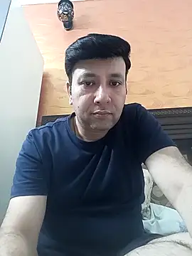 innocentboy1987 online show from May 16, 6:54 am