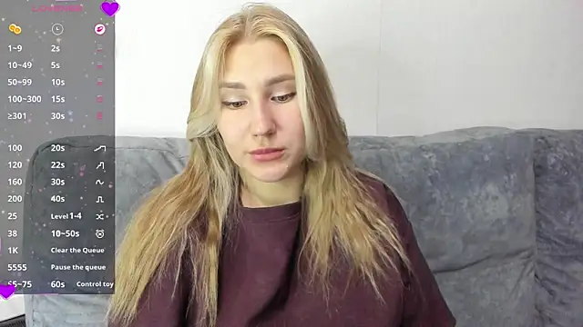 Snapshot of And1sa chatting on January 7, 5:15 pm And1sa online show from January 7, 5:15 pm