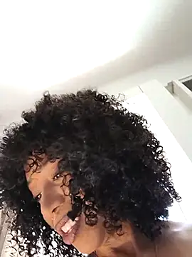 Snapshot of dianagolley420 chatting on March 27, 2:50 pm dianagolley420 online show from March 27, 2:50 pm