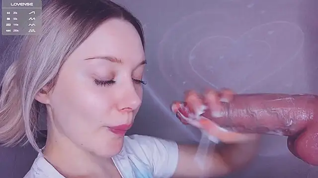 Snapshot of _chatur_babe chatting on January 7, 8:00 pm chatur babe online show from January 7, 8:00 pm