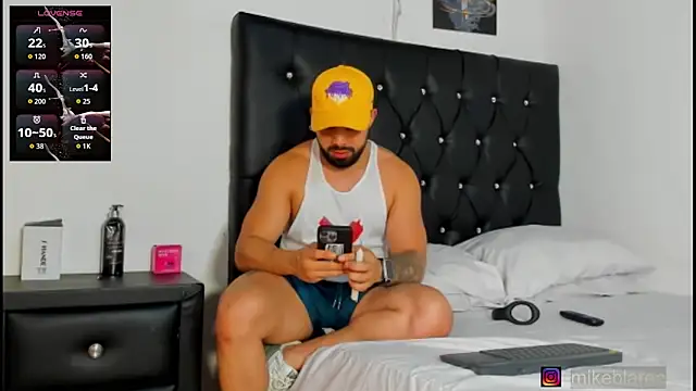 mikeblaree online show from February 18, 8:27 pm