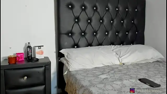 mikeblaree online show from February 21, 7:59 pm