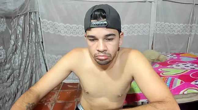 leandro49112 online show from March 19, 11:25 pm